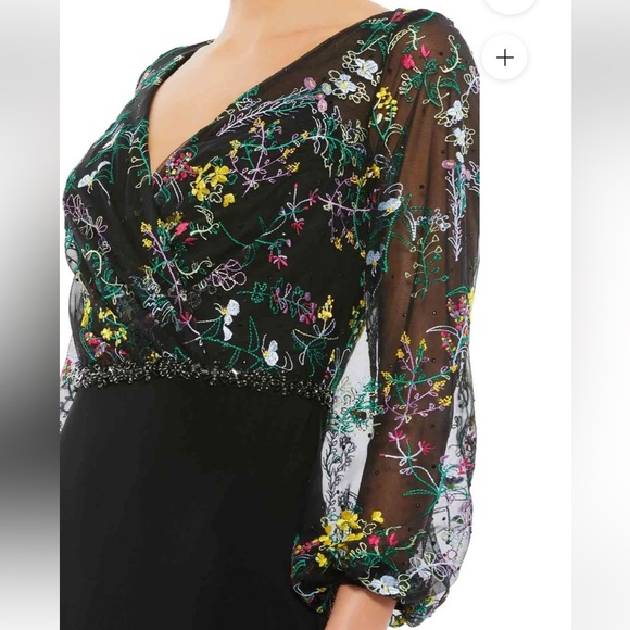 Mac Duggal illusion embroidered jersey gown, sz 4, new, no defects - Picture 3 of 11